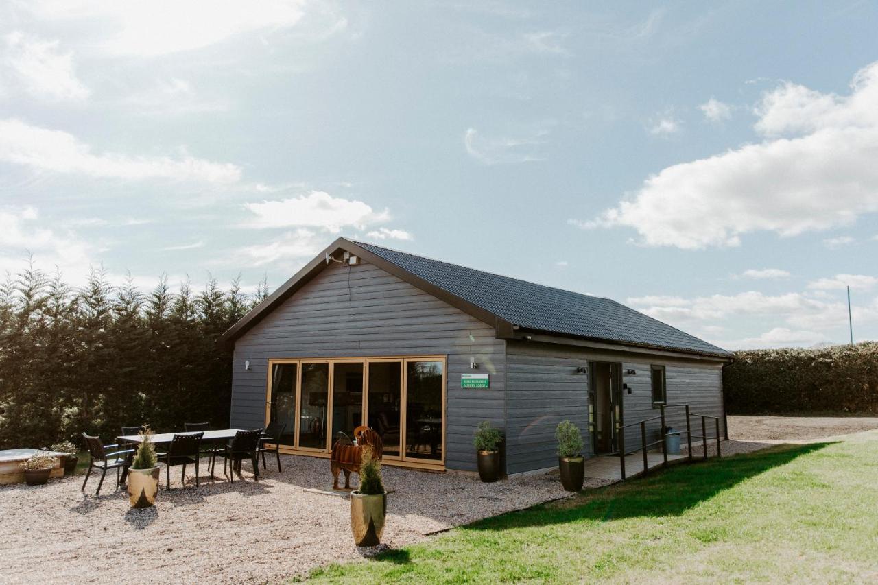 King Richard'S Luxury Lodge - Sleeps Up To 8 ,Dog Friendly ,Near Sherwood Forest At Fairview Farm In Nottingham Set In 88 Acres And Great For Groups,Family Gatherings,Corporate Events Esterno foto