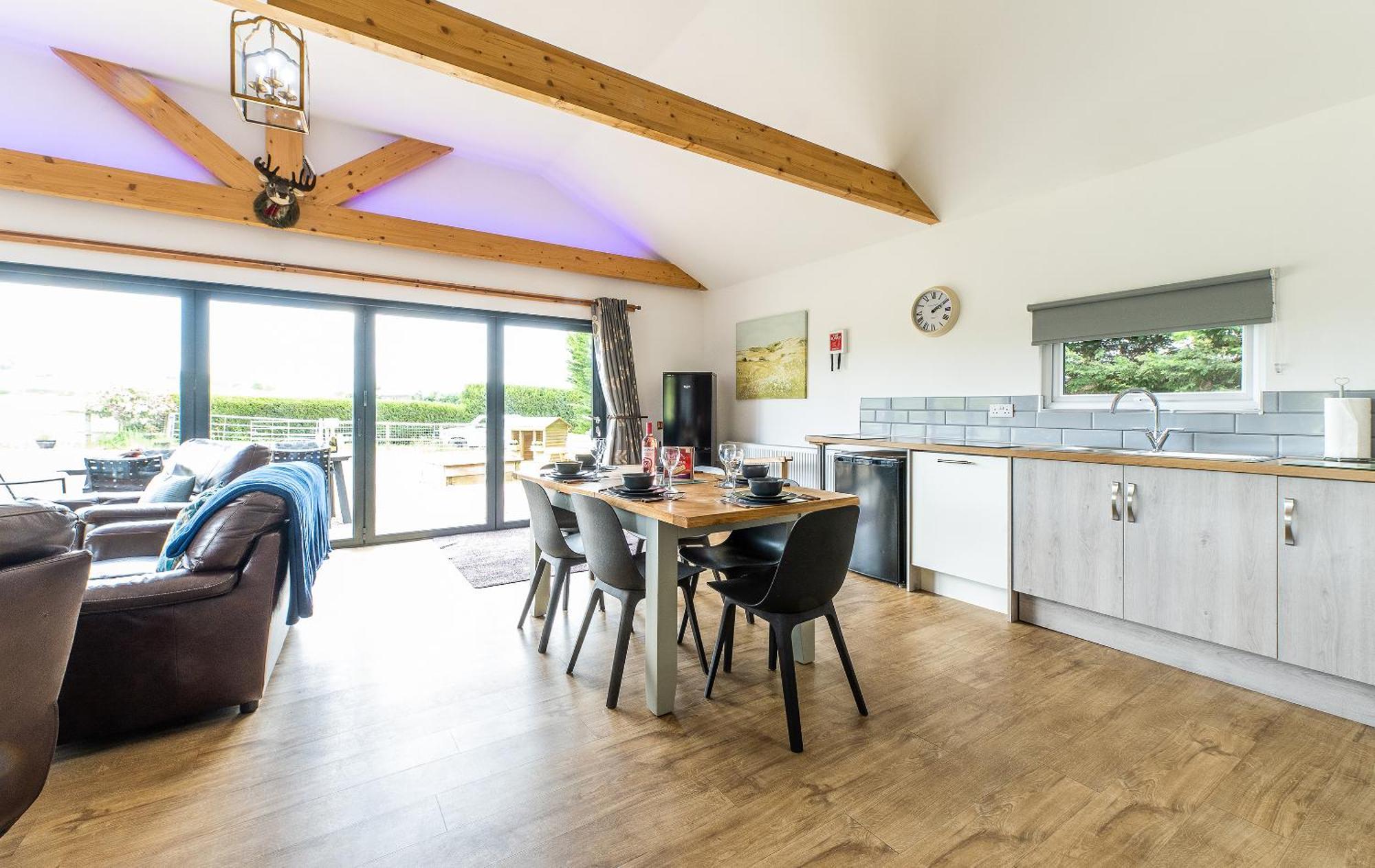 King Richard'S Luxury Lodge - Sleeps Up To 8 ,Dog Friendly ,Near Sherwood Forest At Fairview Farm In Nottingham Set In 88 Acres And Great For Groups,Family Gatherings,Corporate Events Esterno foto