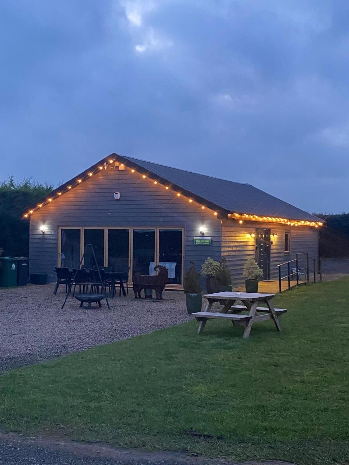 King Richard'S Luxury Lodge - Sleeps Up To 8 ,Dog Friendly ,Near Sherwood Forest At Fairview Farm In Nottingham Set In 88 Acres And Great For Groups,Family Gatherings,Corporate Events Esterno foto